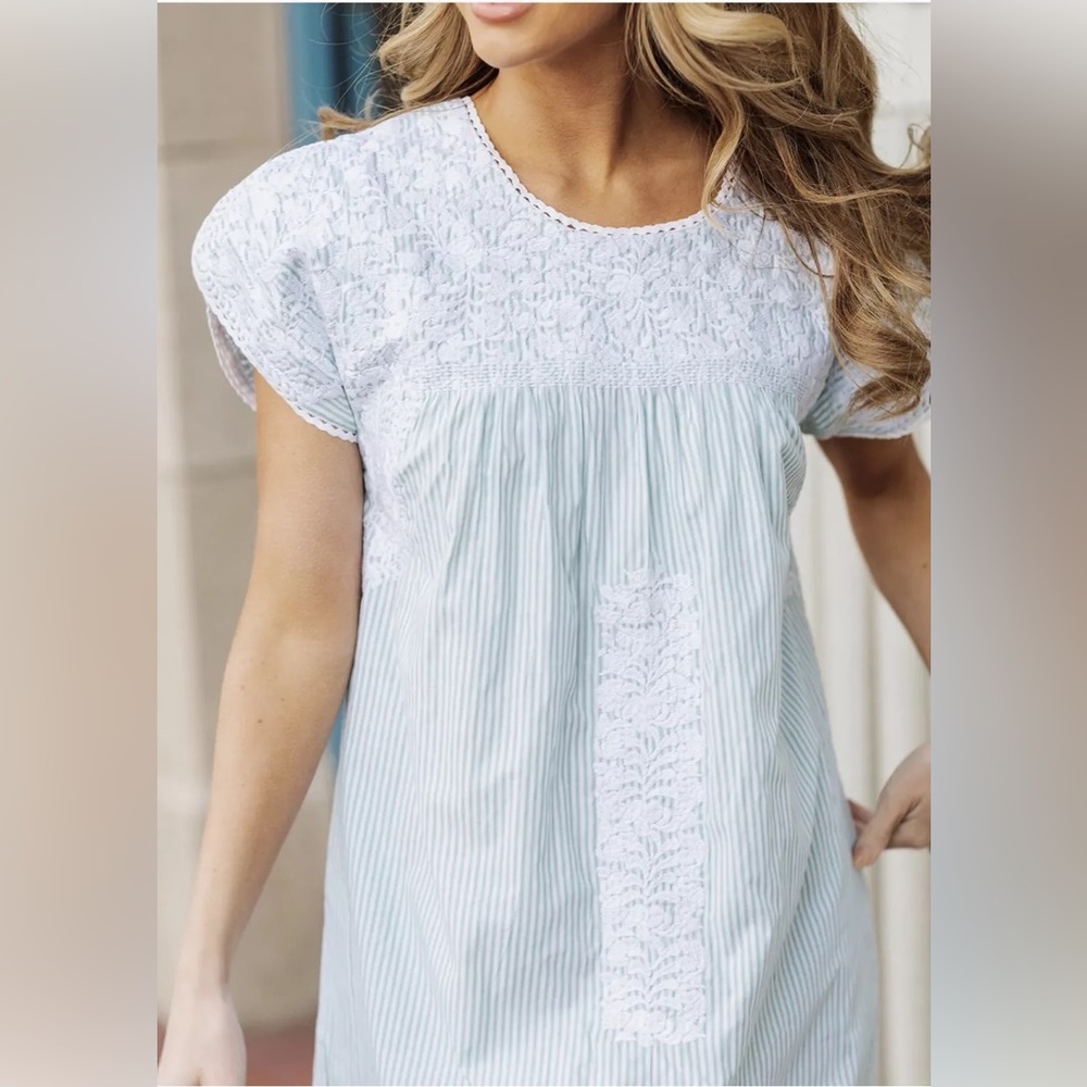 Paxton Short Sleeve Embroidered Dress by J. Marie with pockets New! Preppy